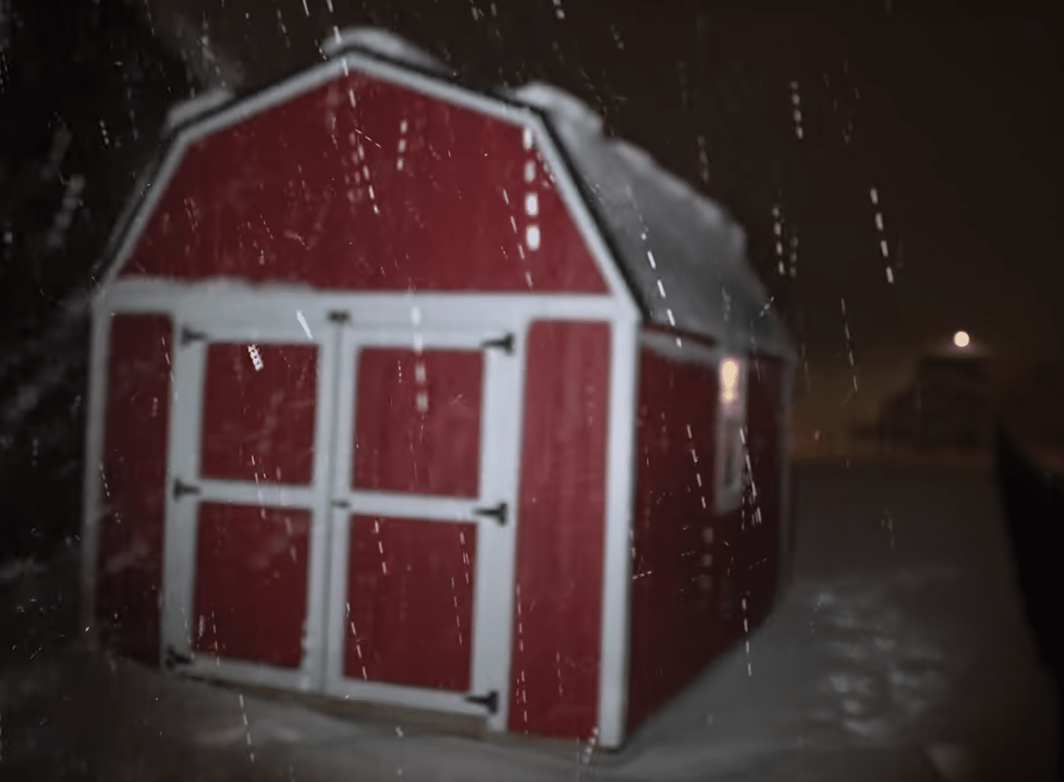 6 Heating Options To Keep Shed Warm During Winter With or Without