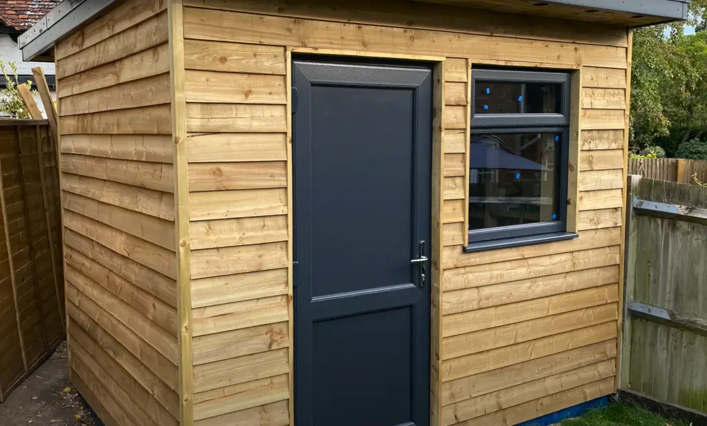 horizontal timber wood cladding