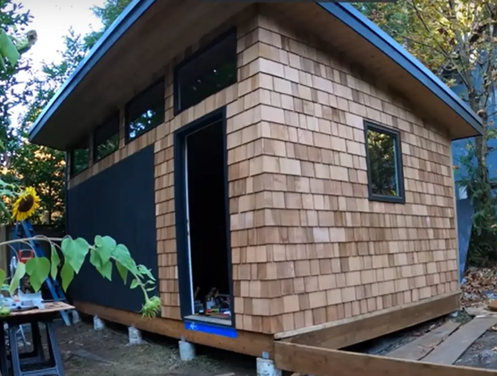 cedar wood shingle cladding